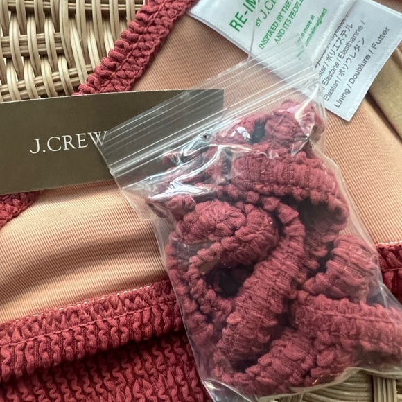 J. Crew Chi Terra Cotta Scrunchie sweetheart bikini top & Black Hipster Bottoms - Picture 10 of 16